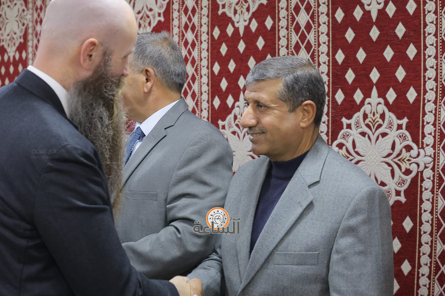 Madar Al-Saa Images 0.6733425419573613