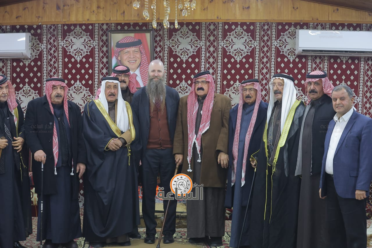 Madar Al-Saa Images 0.2428442214613007