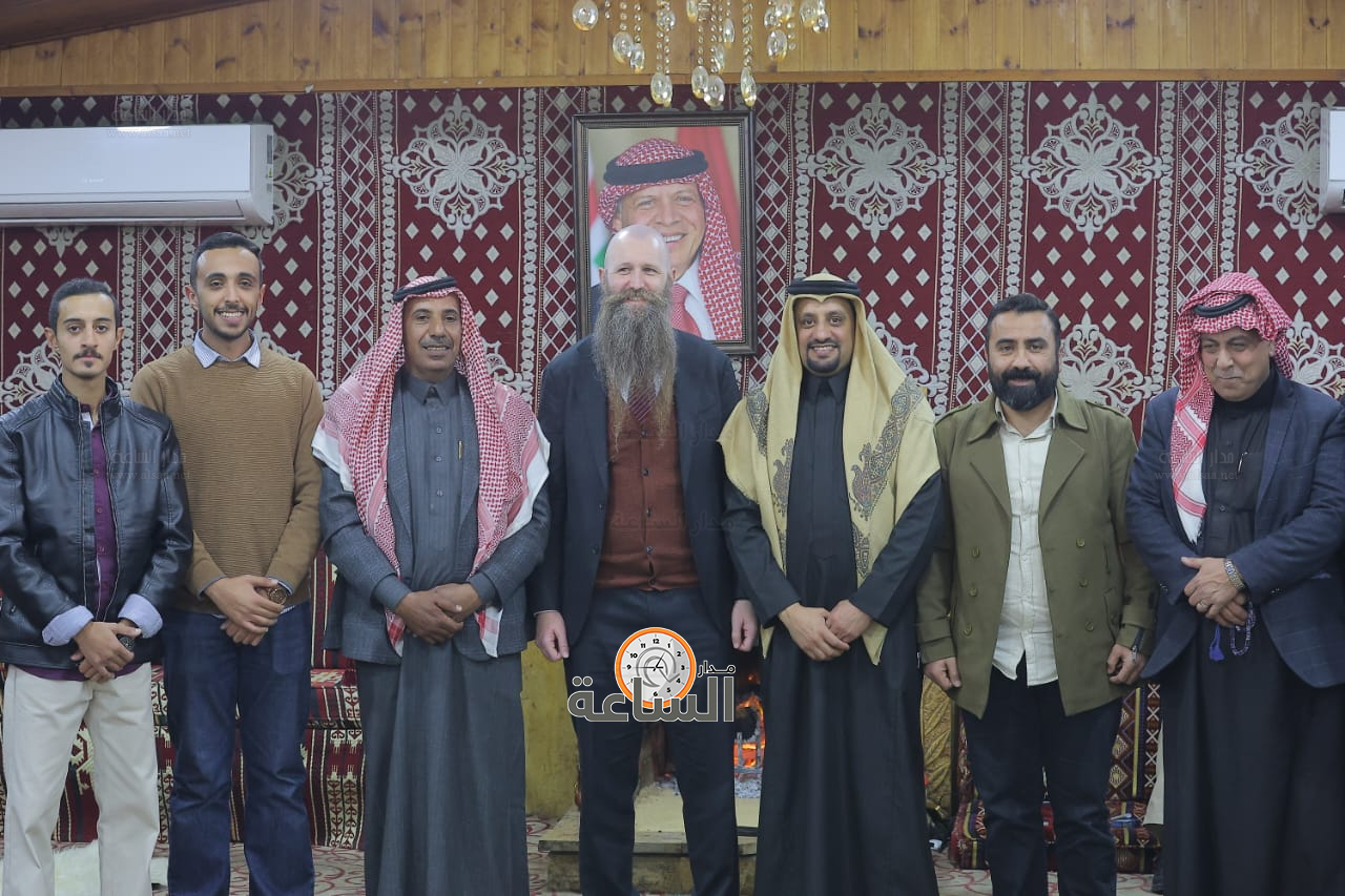 Madar Al-Saa Images 0.6689212289569512