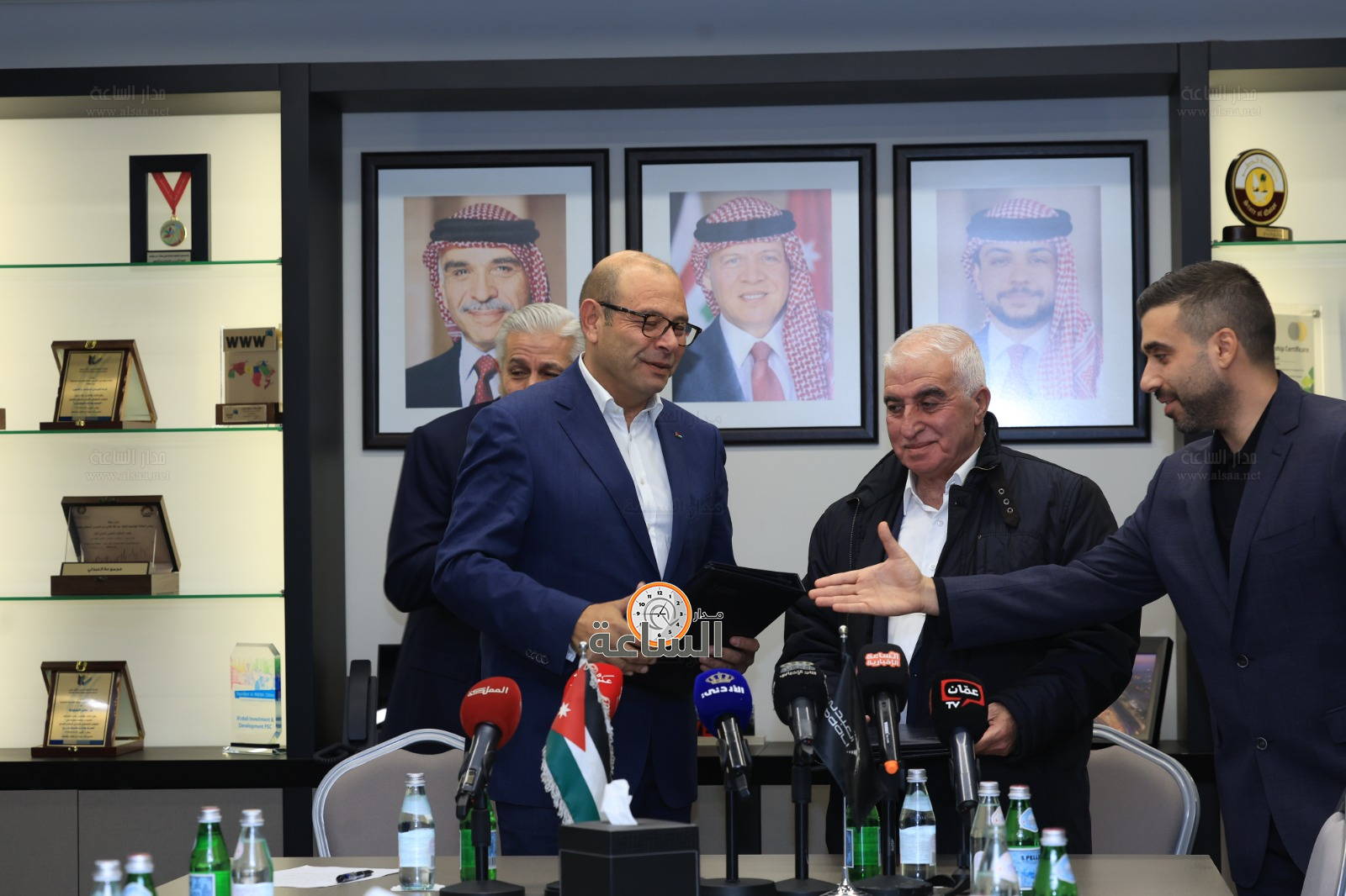 Madar Al-Saa Images 0.7031883550219542