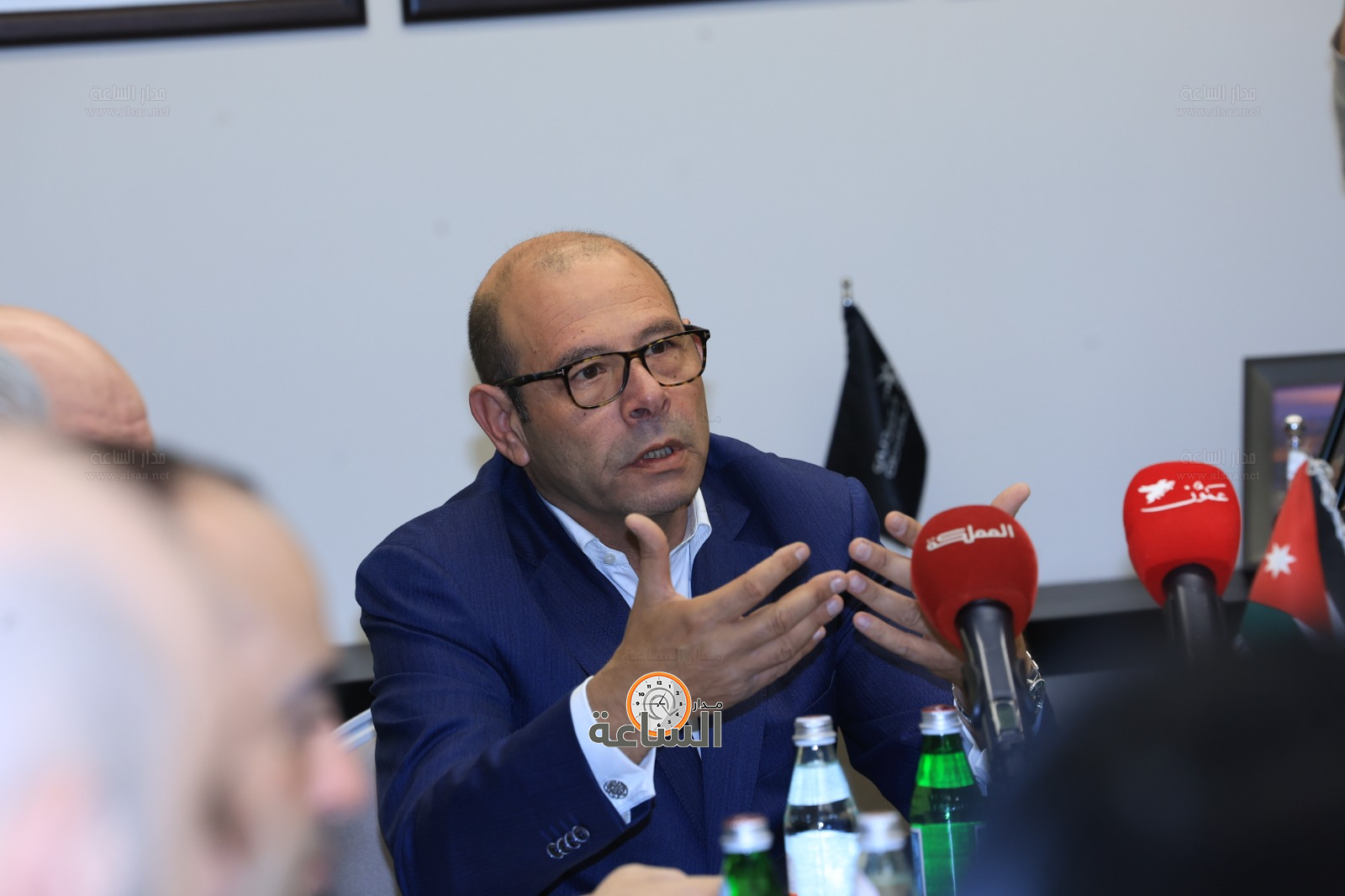 Madar Al-Saa Images 0.41940952607485316