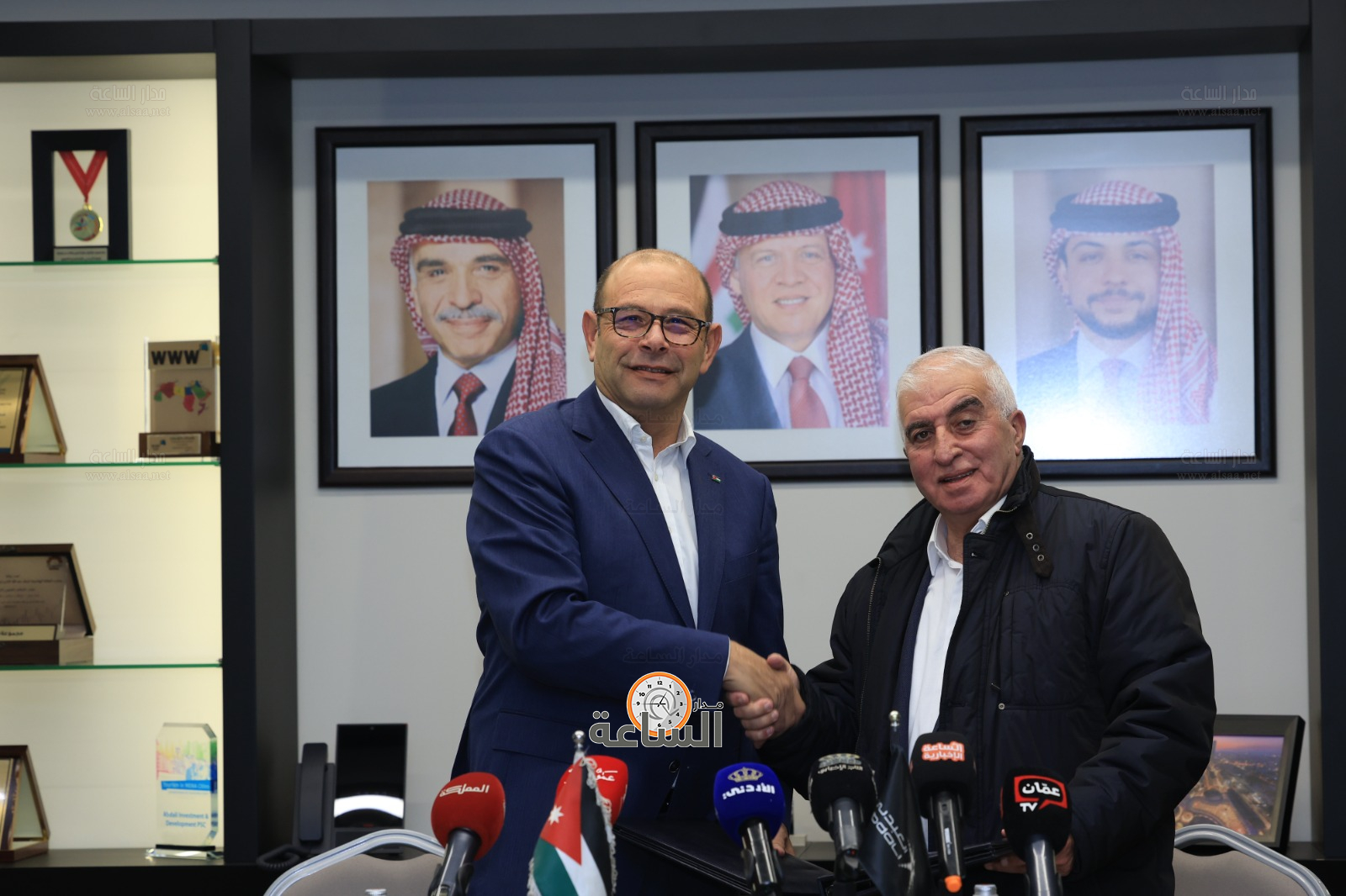 Madar Al-Saa Images 0.07786641773892555