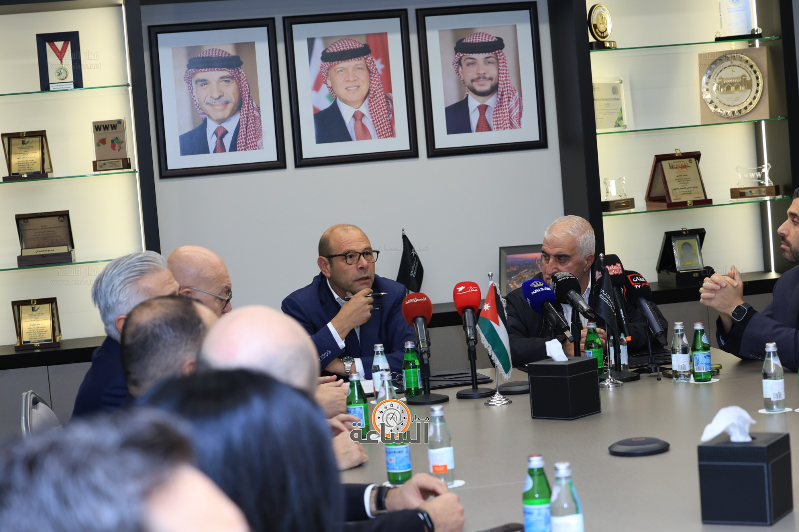 Madar Al-Saa Images 0.9396203997247724