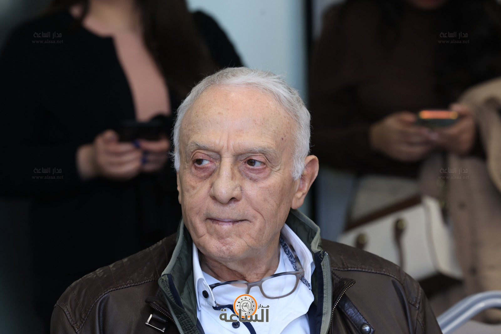 Madar Al-Saa Images 0.9532162845244588