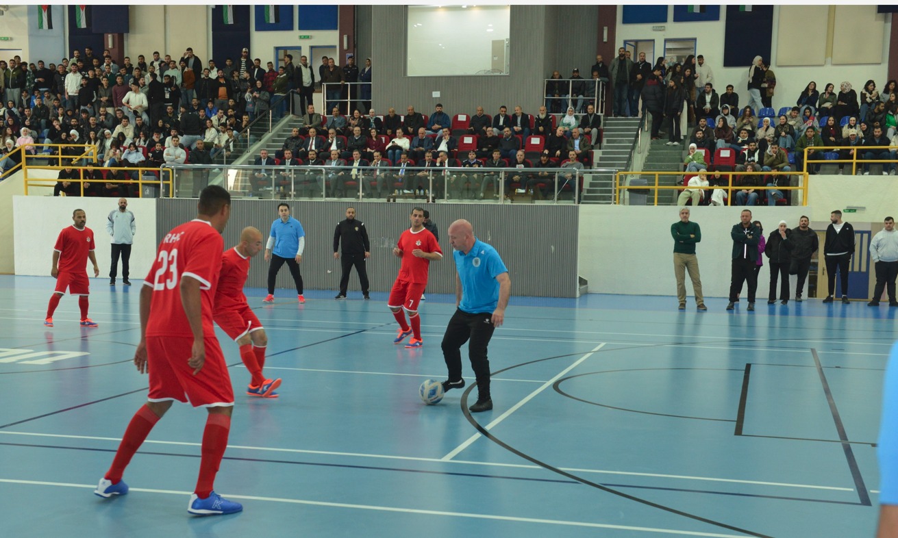 Madar Al-Saa Images 0.45602272839013946