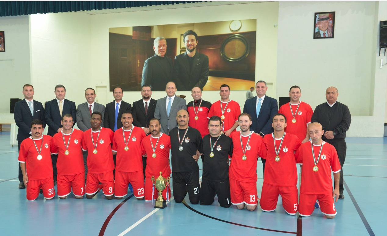 Madar Al-Saa Images 0.17322060278285156