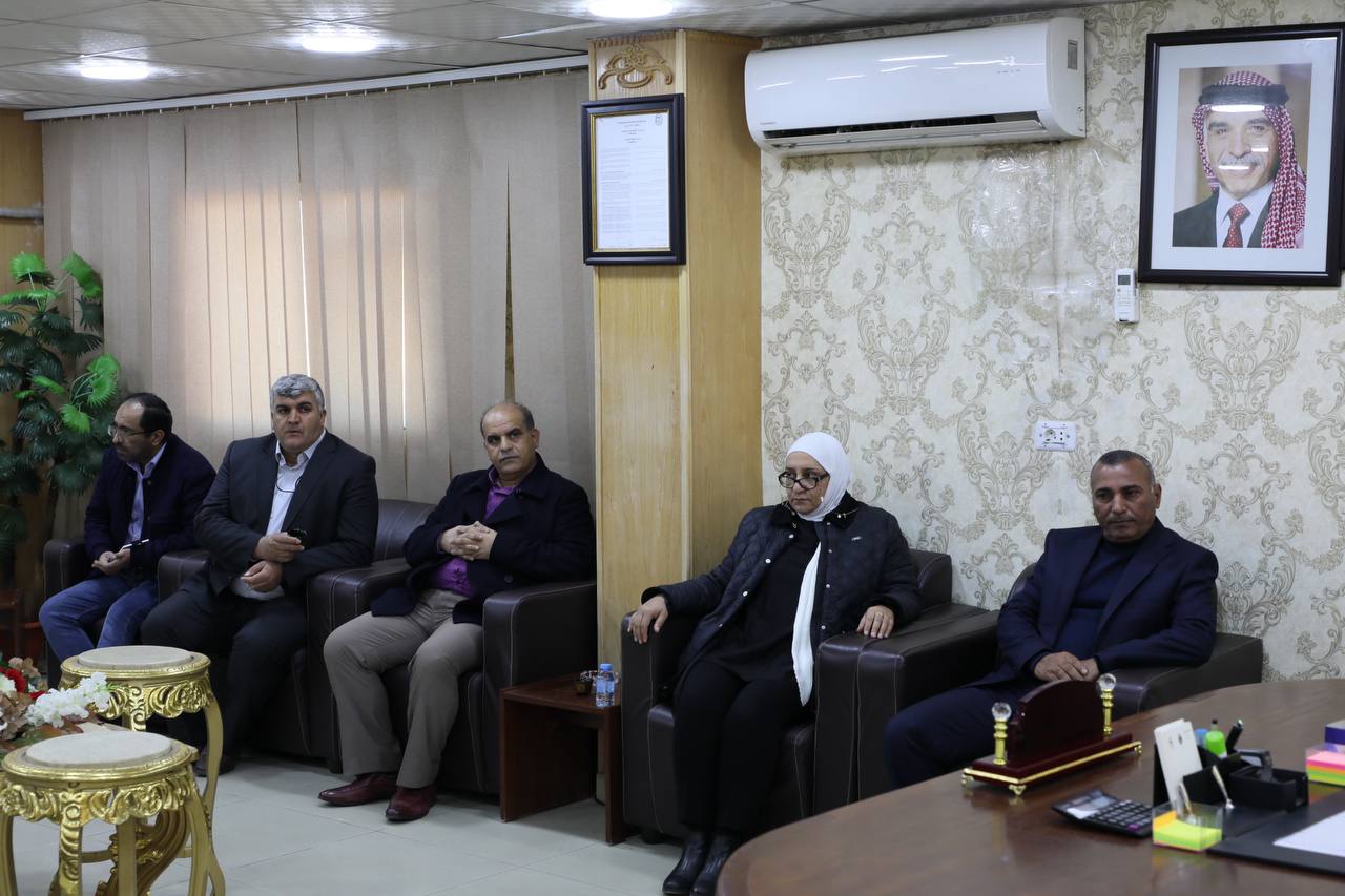 Madar Al-Saa Images 0.8934934541771248