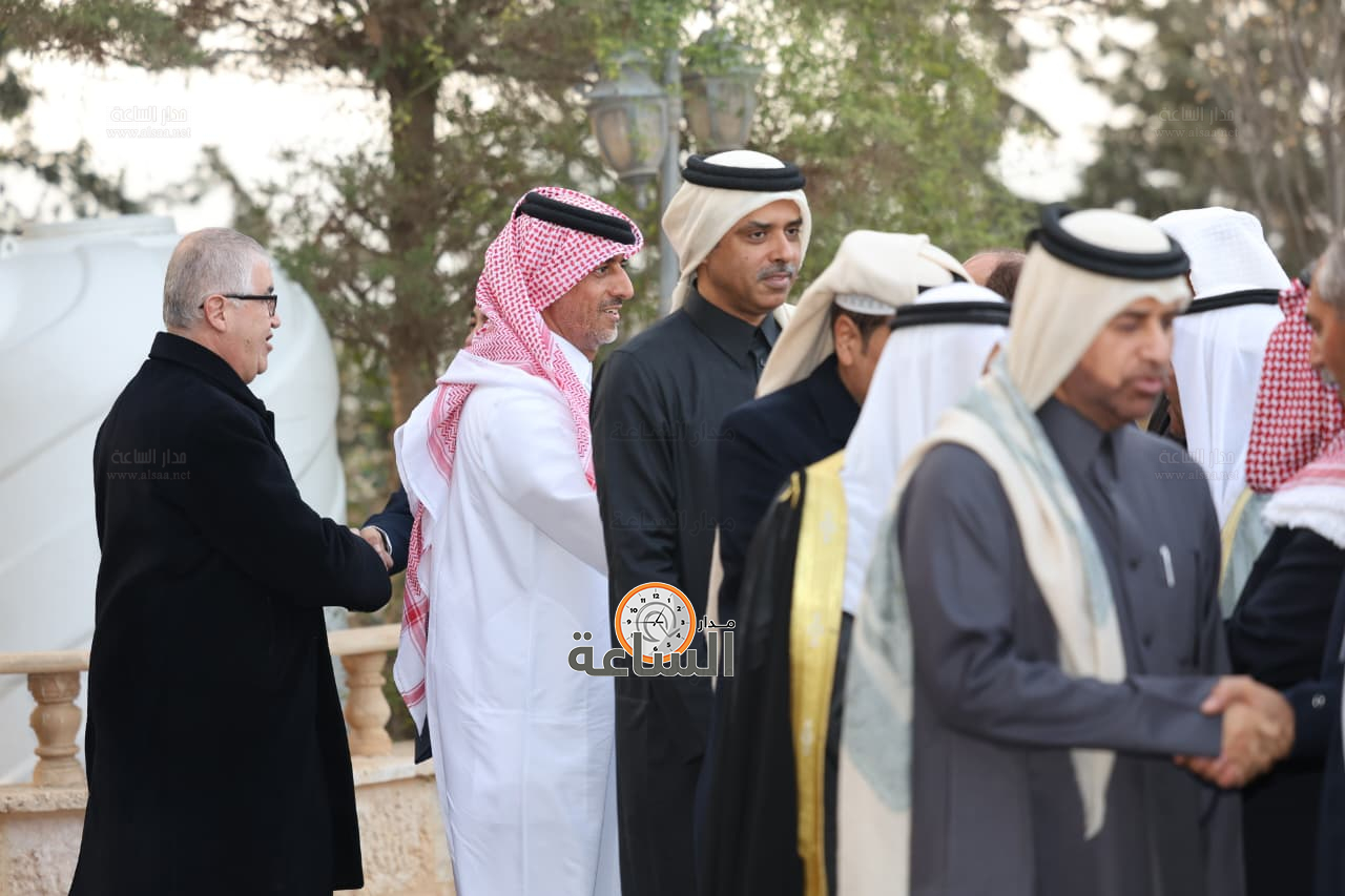 Madar Al-Saa Images 0.9977653812987288