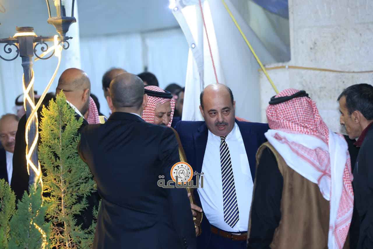 Madar Al-Saa Images 0.13775452997146176