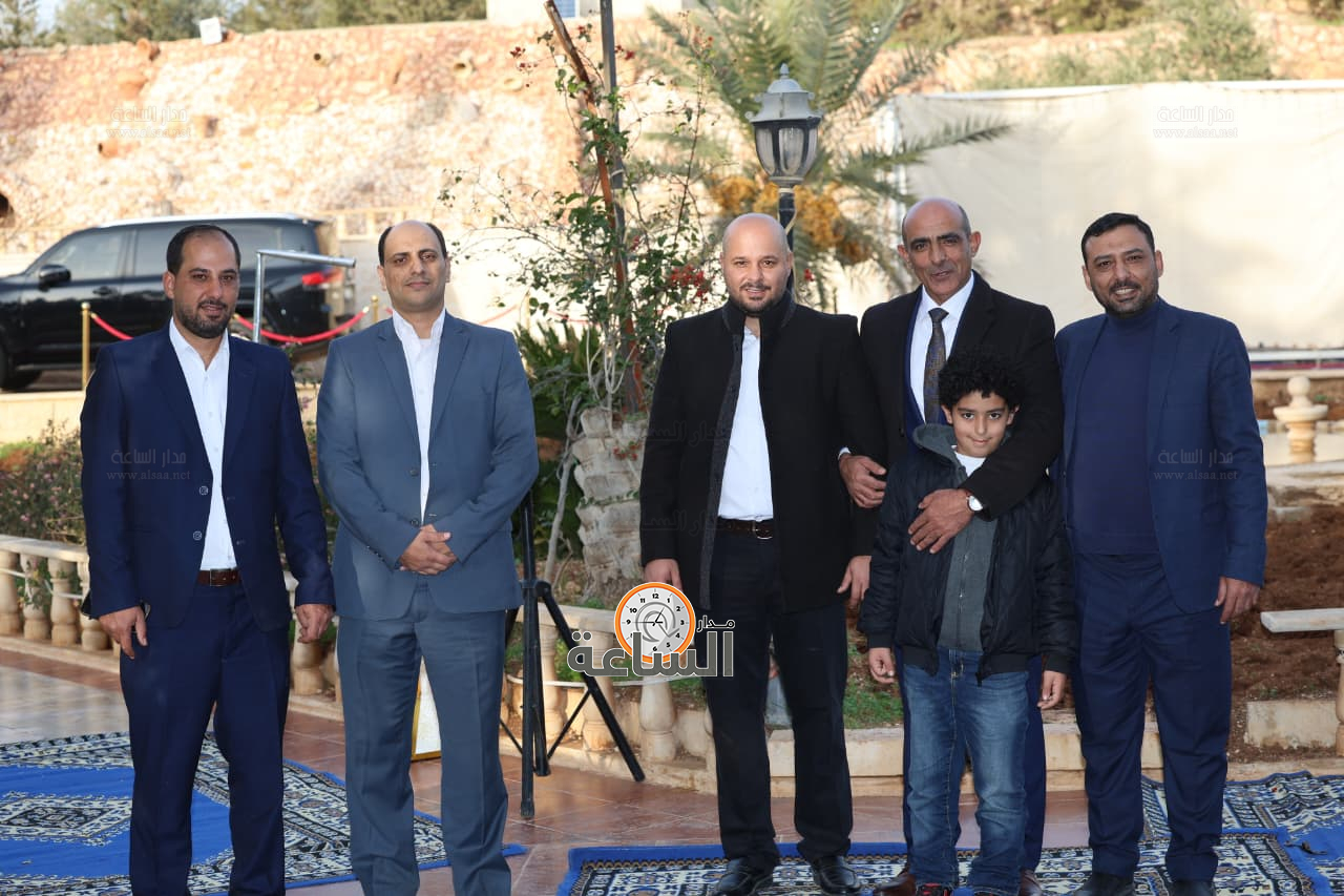 Madar Al-Saa Images 0.20767894644882035