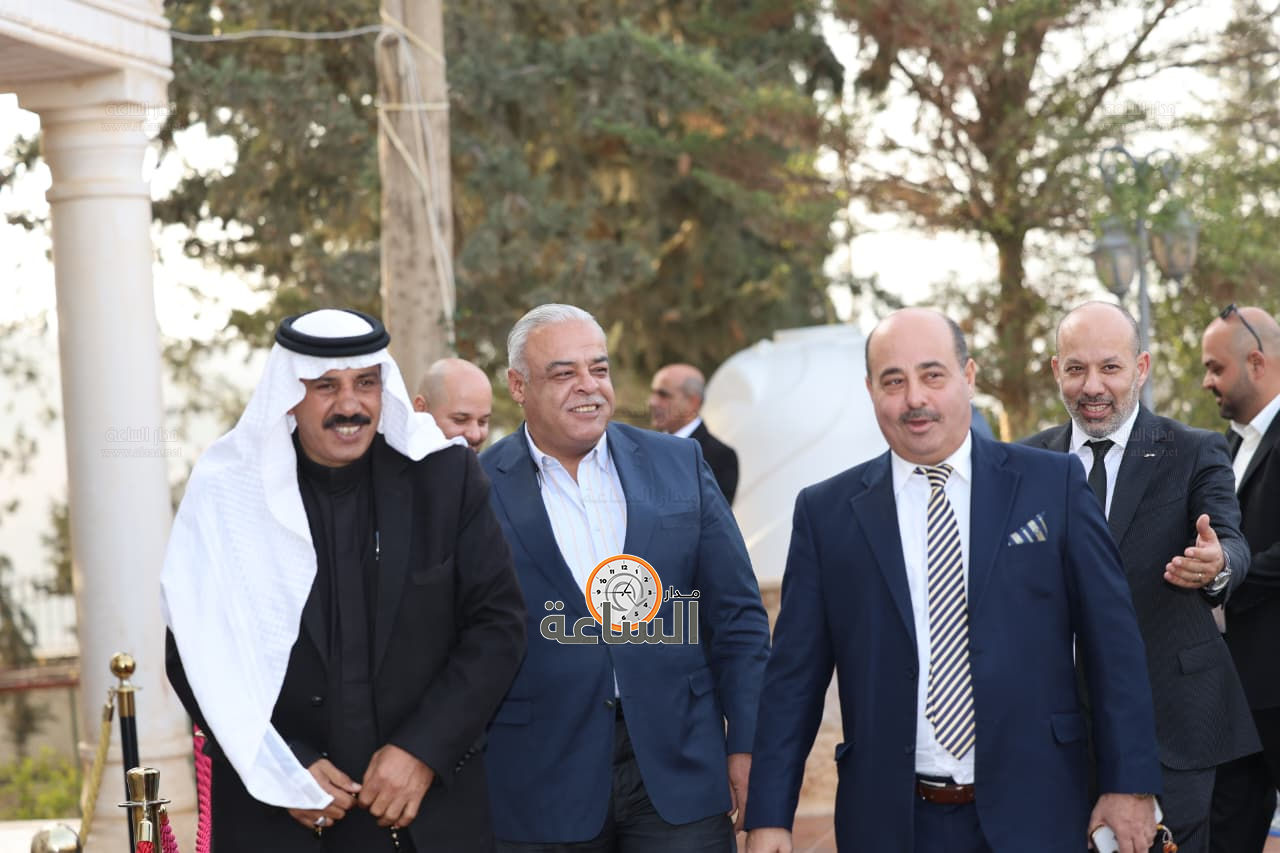 Madar Al-Saa Images 0.05817703907251659