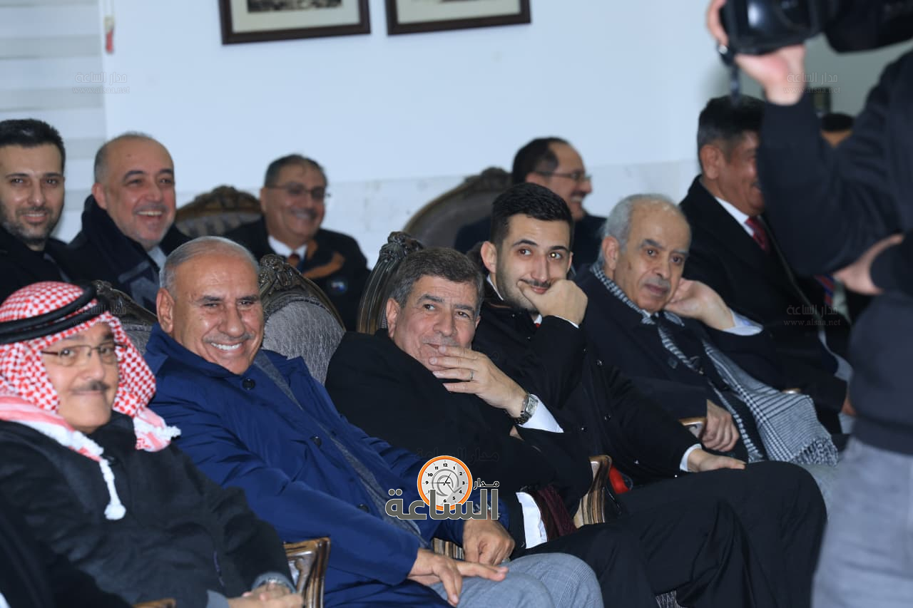 Madar Al-Saa Images 0.2859375346657501