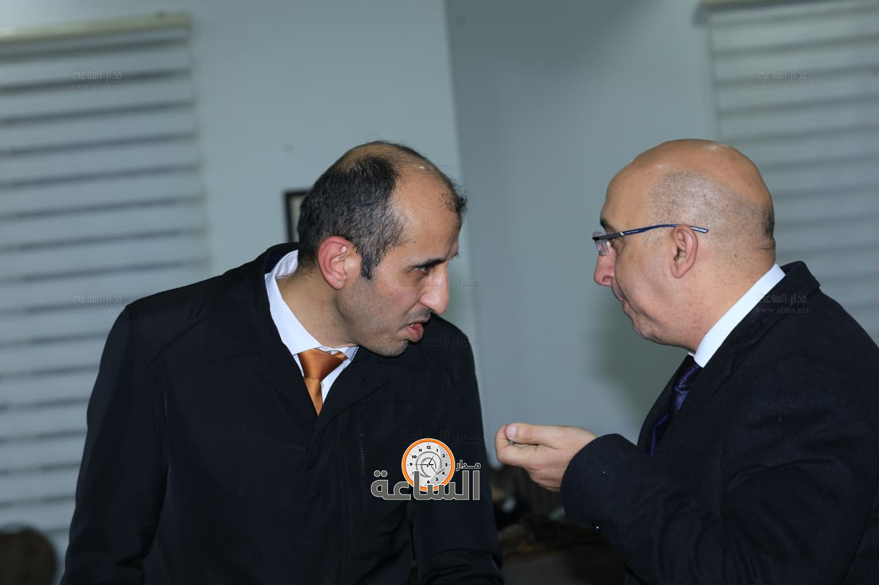 Madar Al-Saa Images 0.3253088617347476