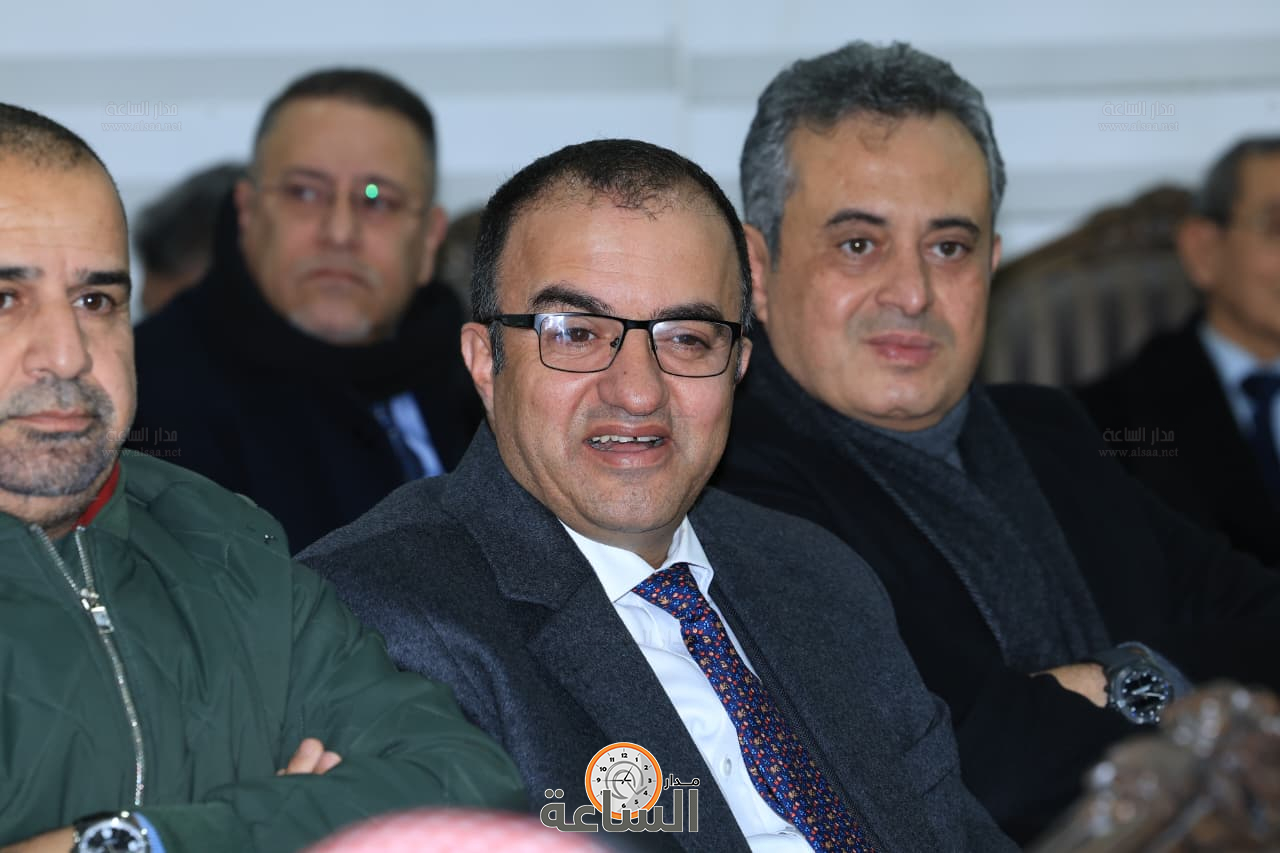 Madar Al-Saa Images 0.3808459989915892