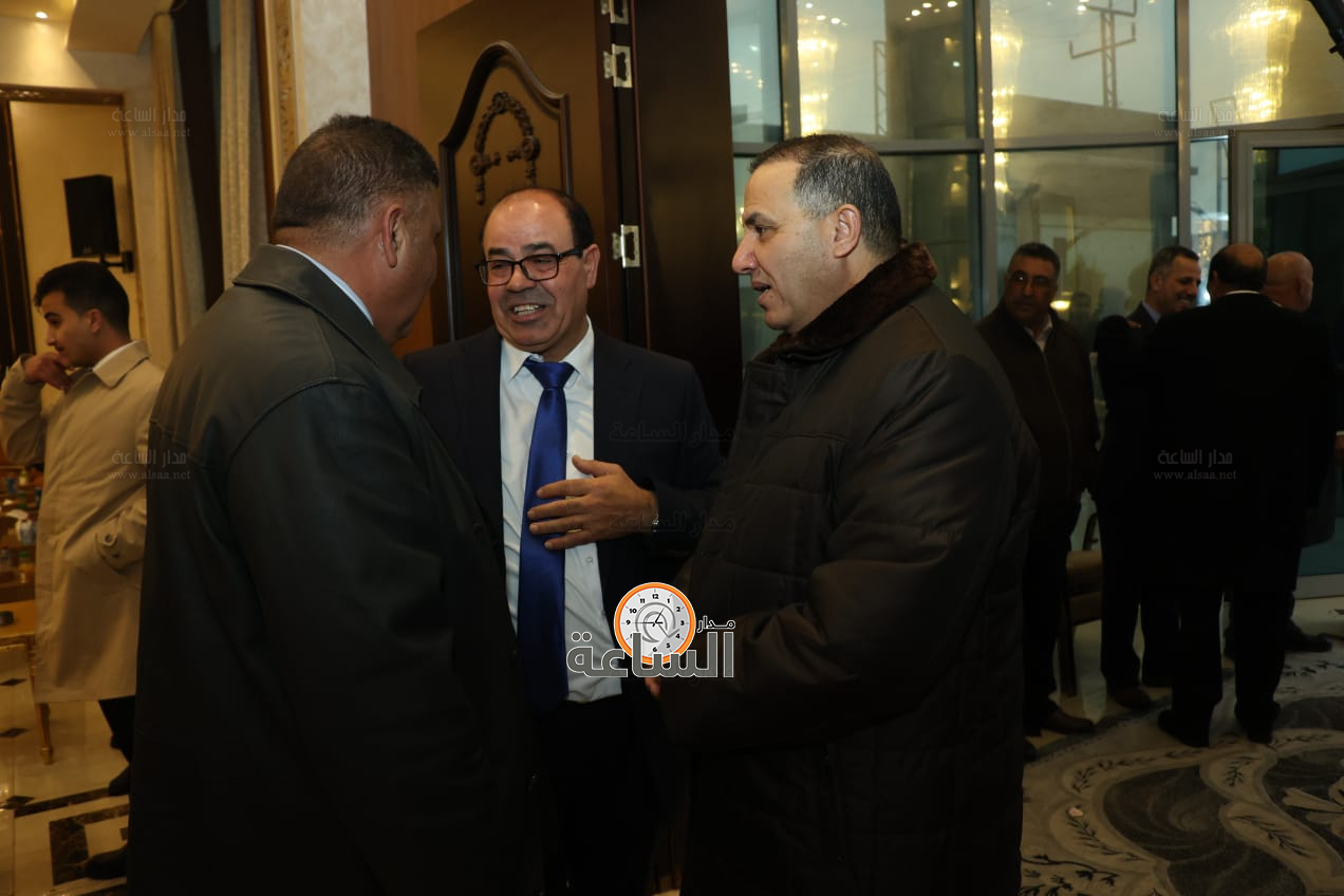 Madar Al-Saa Images 0.8429693530433804