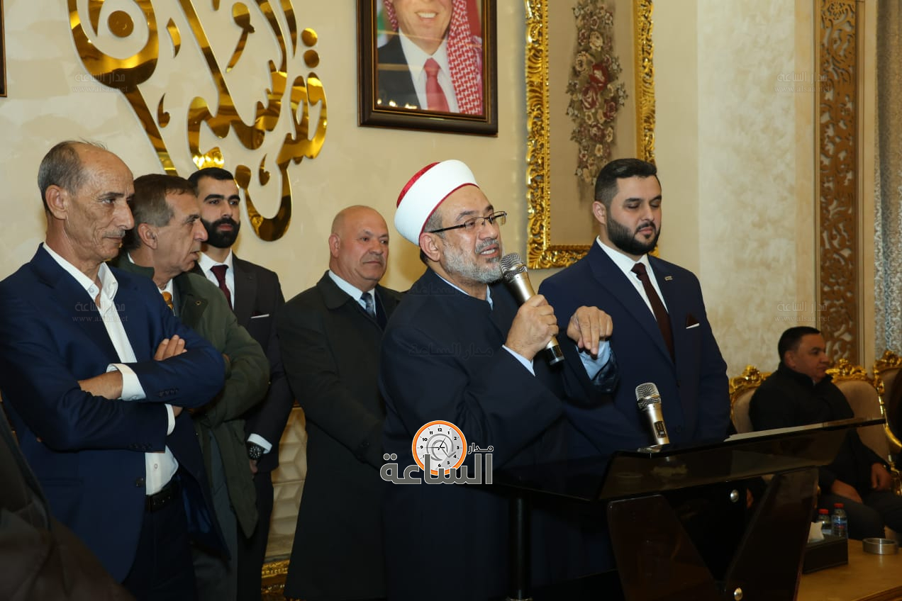 Madar Al-Saa Images 0.7445128931133017