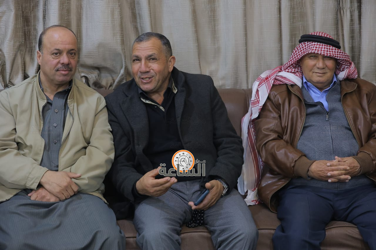 Madar Al-Saa Images 0.9882965220523127