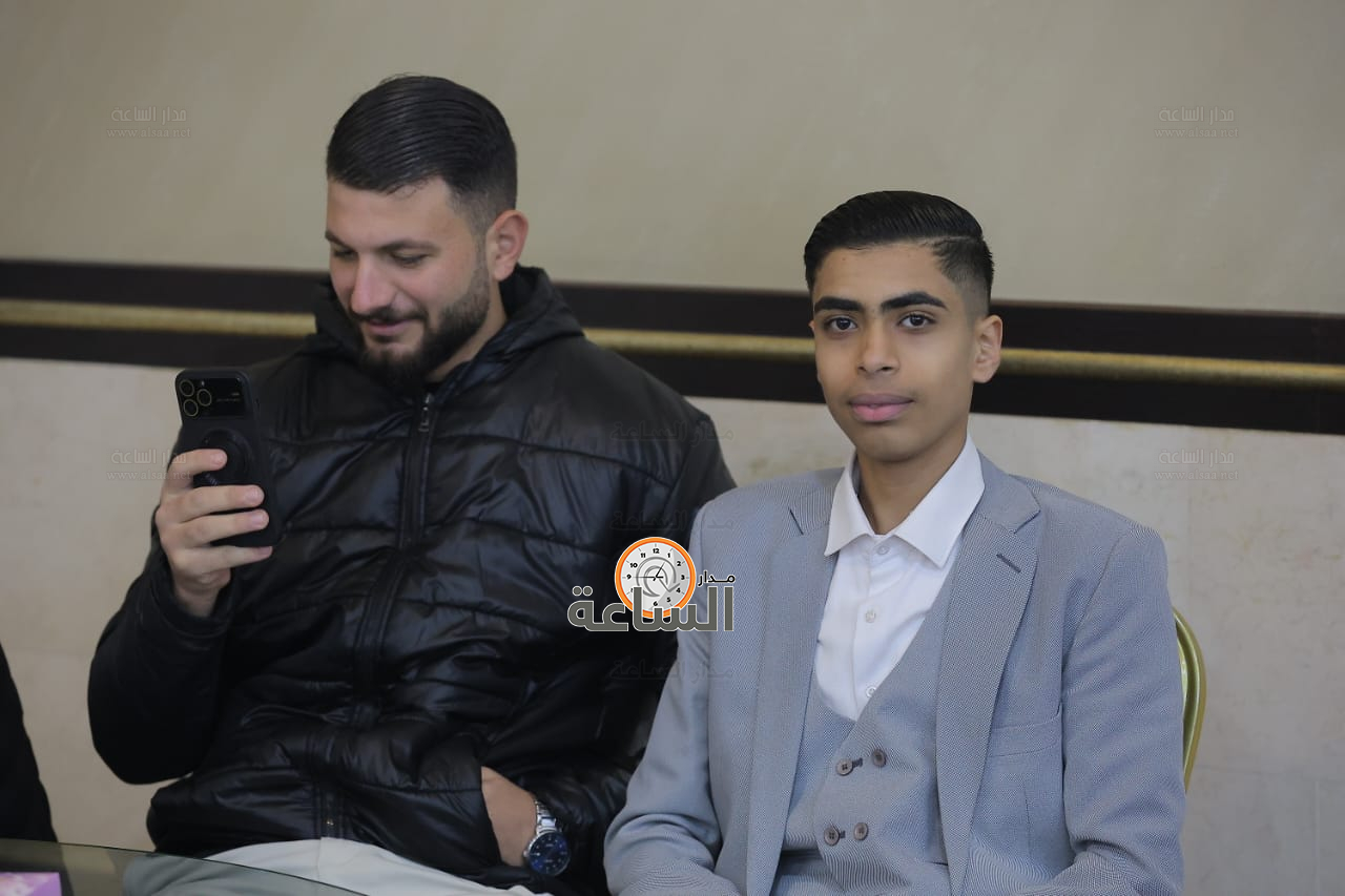 Madar Al-Saa Images 0.9395321264794287