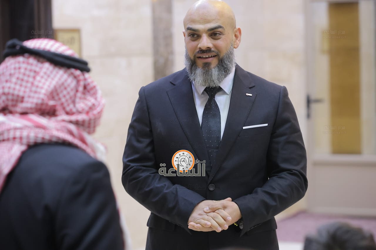 Madar Al-Saa Images 0.819038615595333