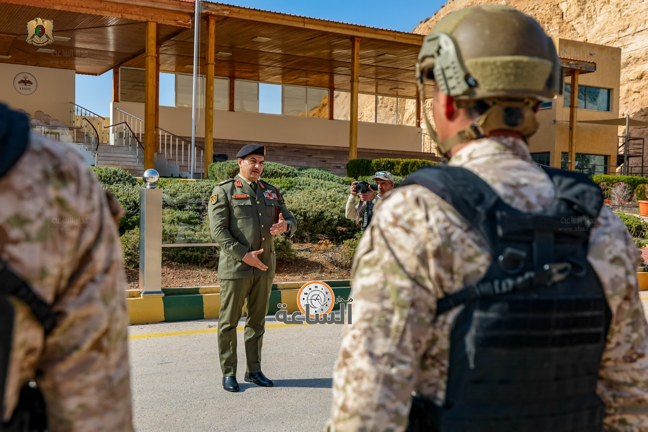 Madar Al-Saa Images 0.02728868934643025