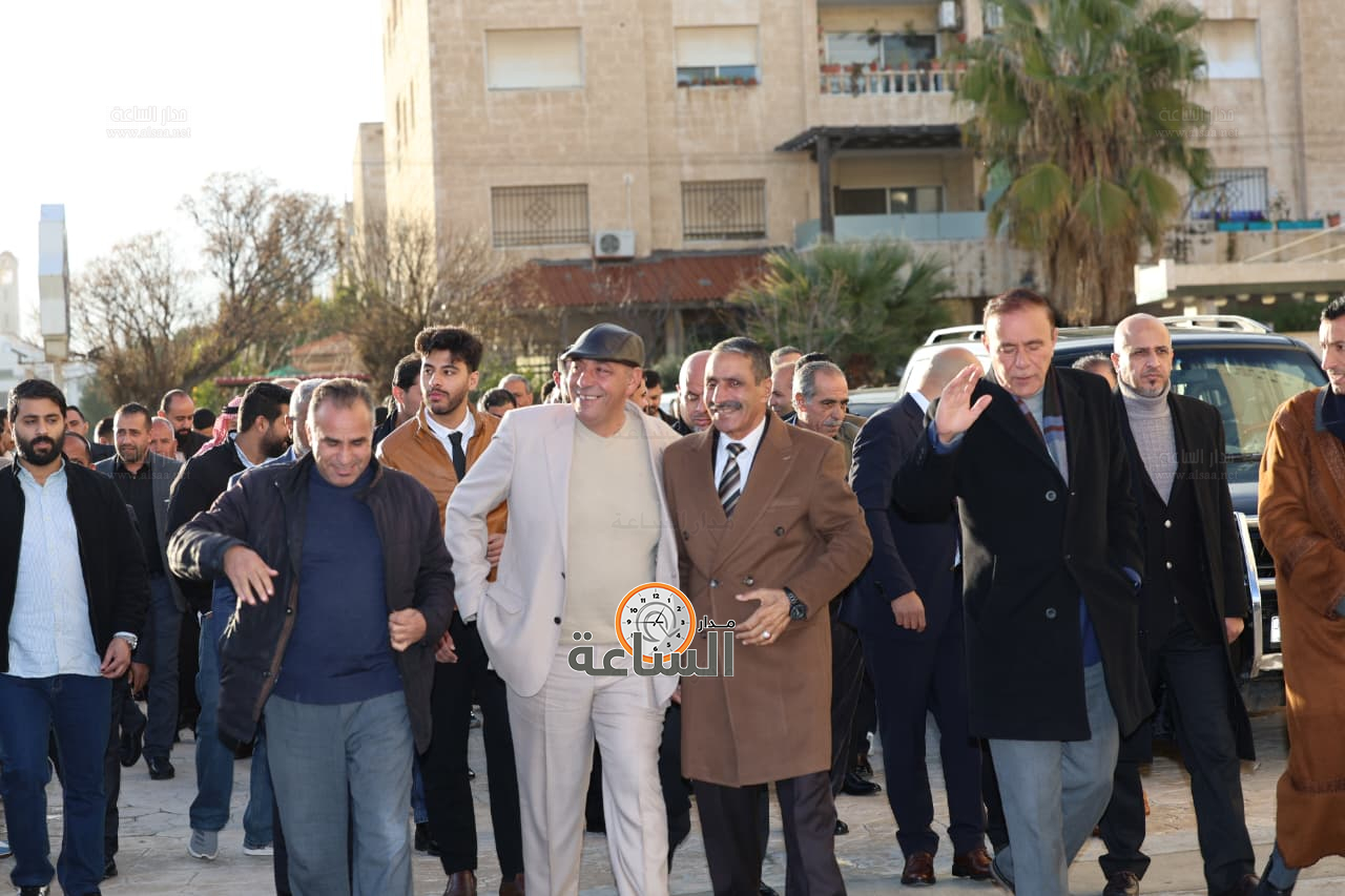 Madar Al-Saa Images 0.37501631459481266