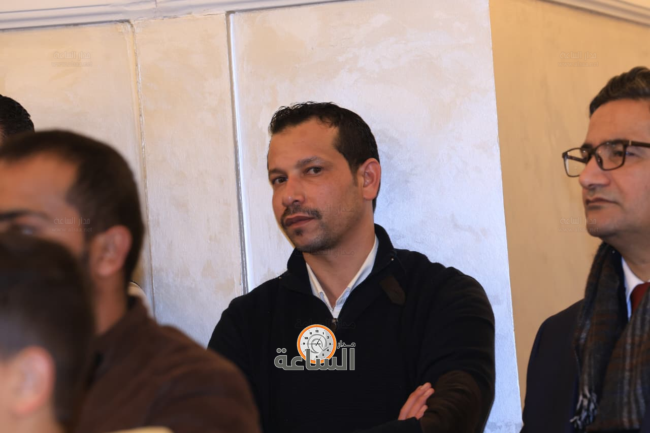 Madar Al-Saa Images 0.7594823103208695