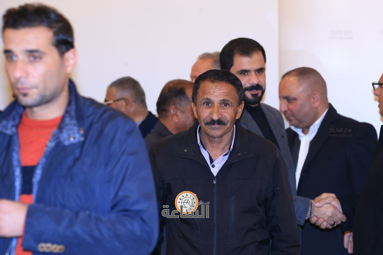 Madar Al-Saa Images 0.4132976907982394