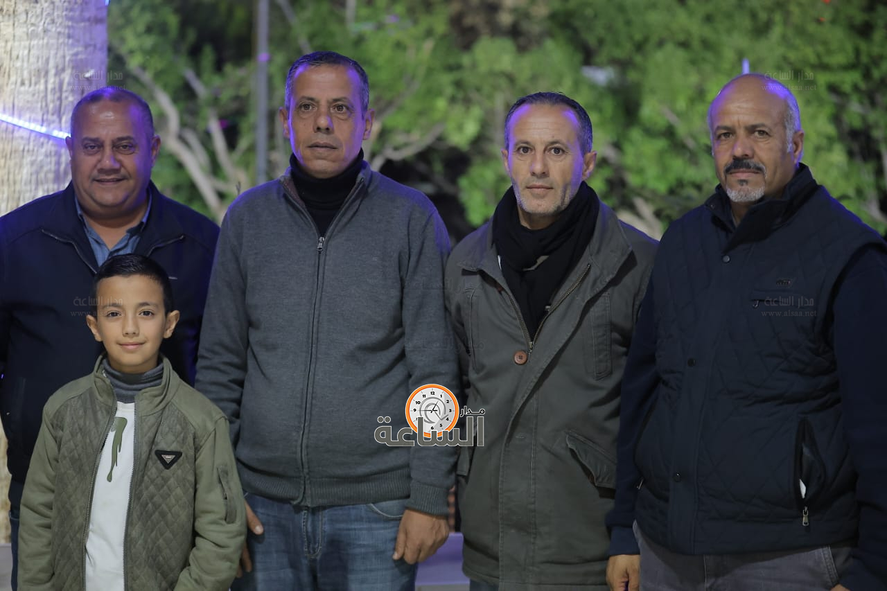 Madar Al-Saa Images 0.197876648696236