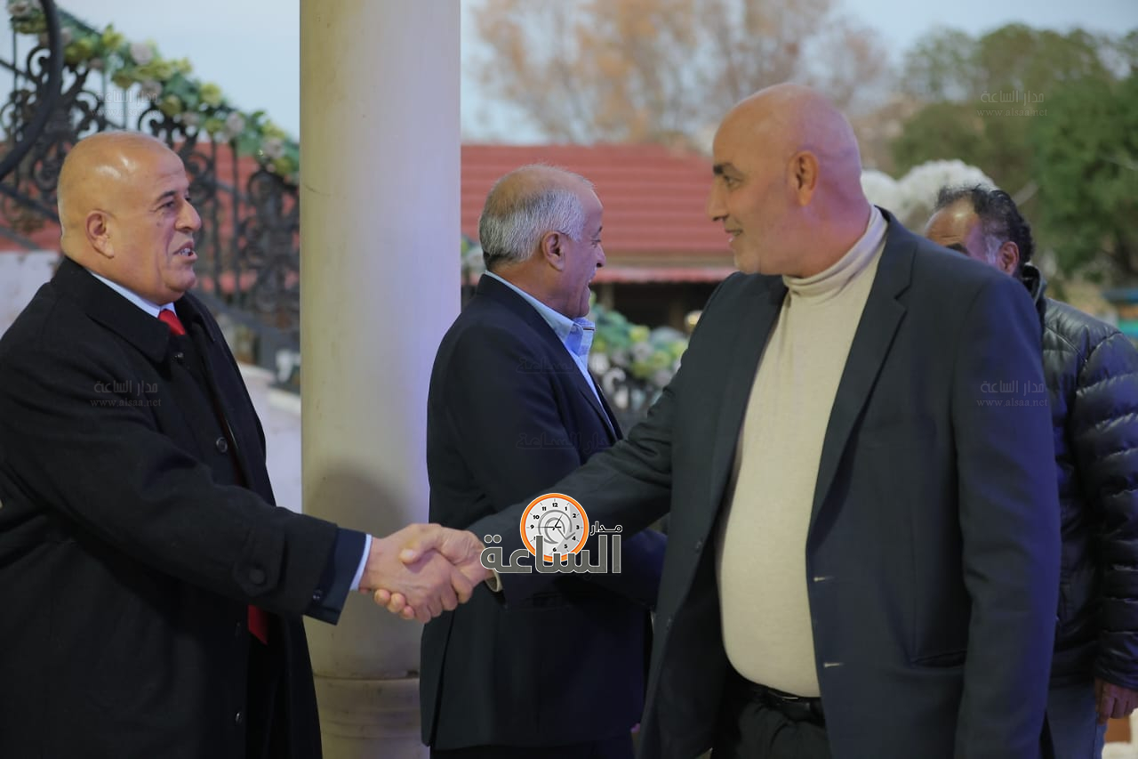 Madar Al-Saa Images 0.8996088018447475