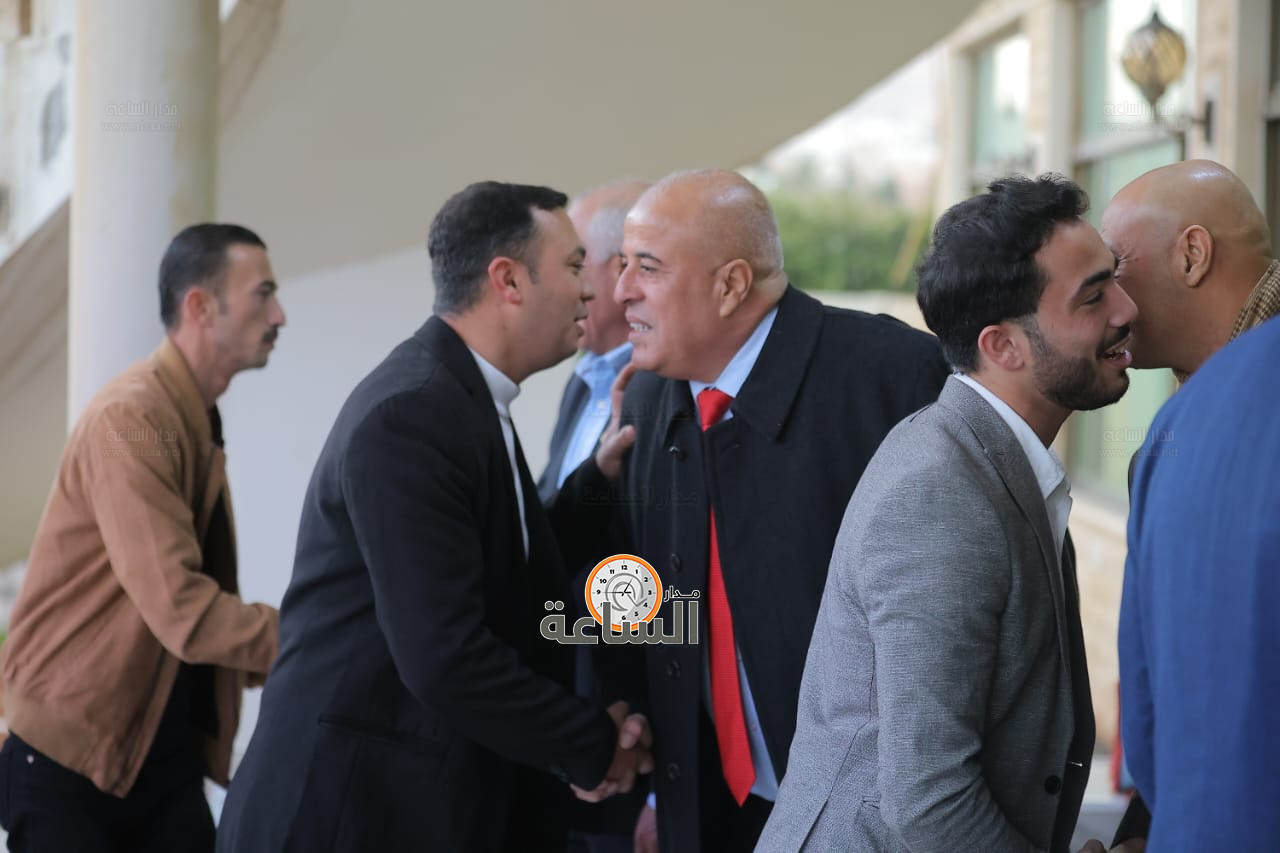 Madar Al-Saa Images 0.11481904850807279