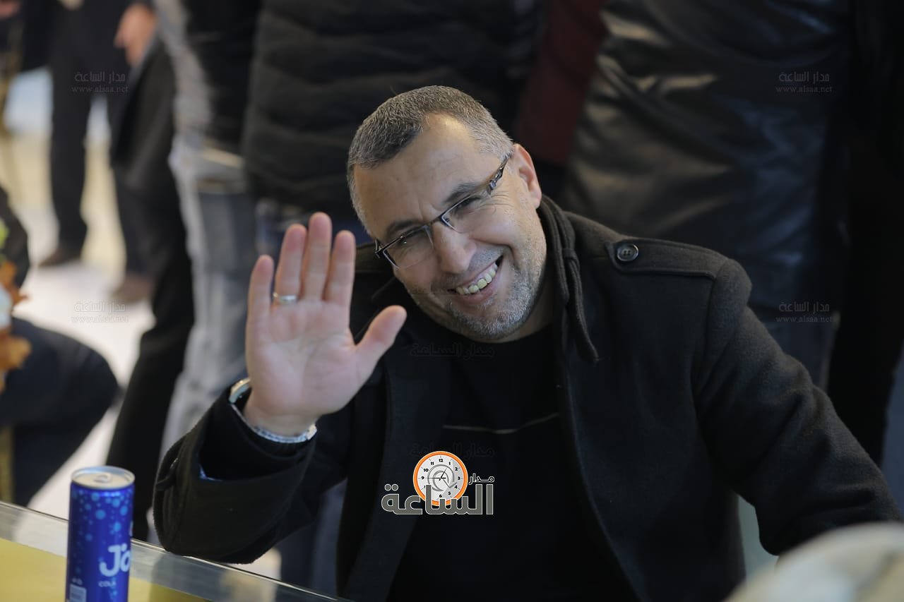 Madar Al-Saa Images 0.8969595454036784