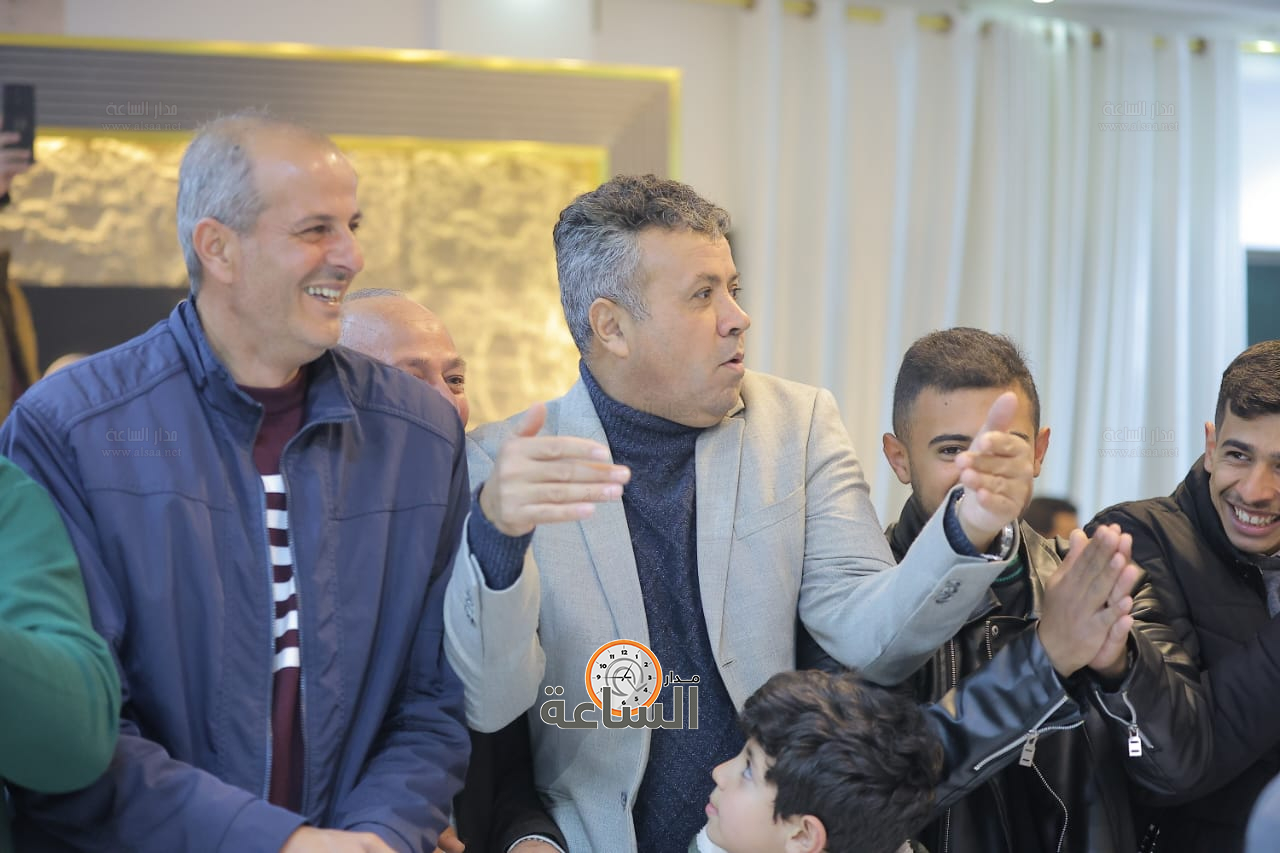 Madar Al-Saa Images 0.25653783436714495