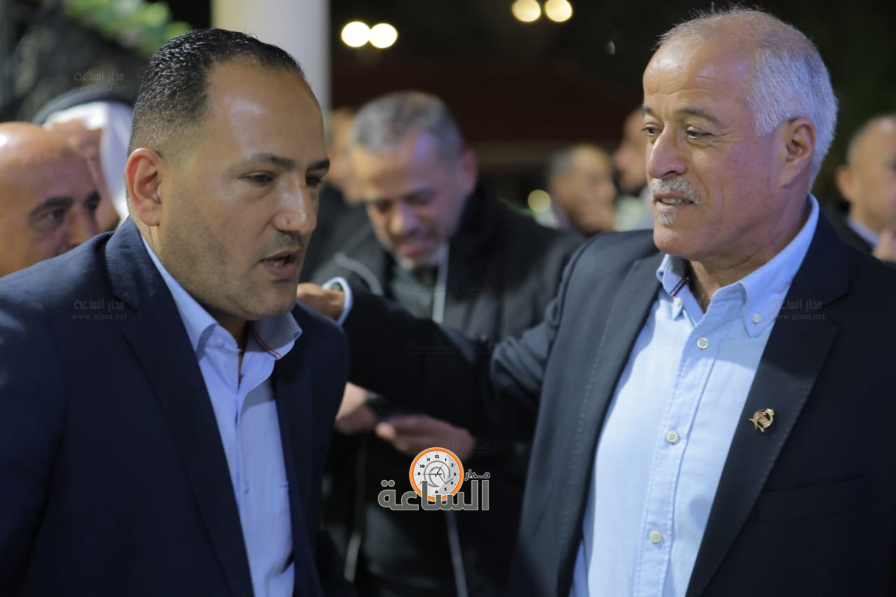 Madar Al-Saa Images 0.41225136855837885