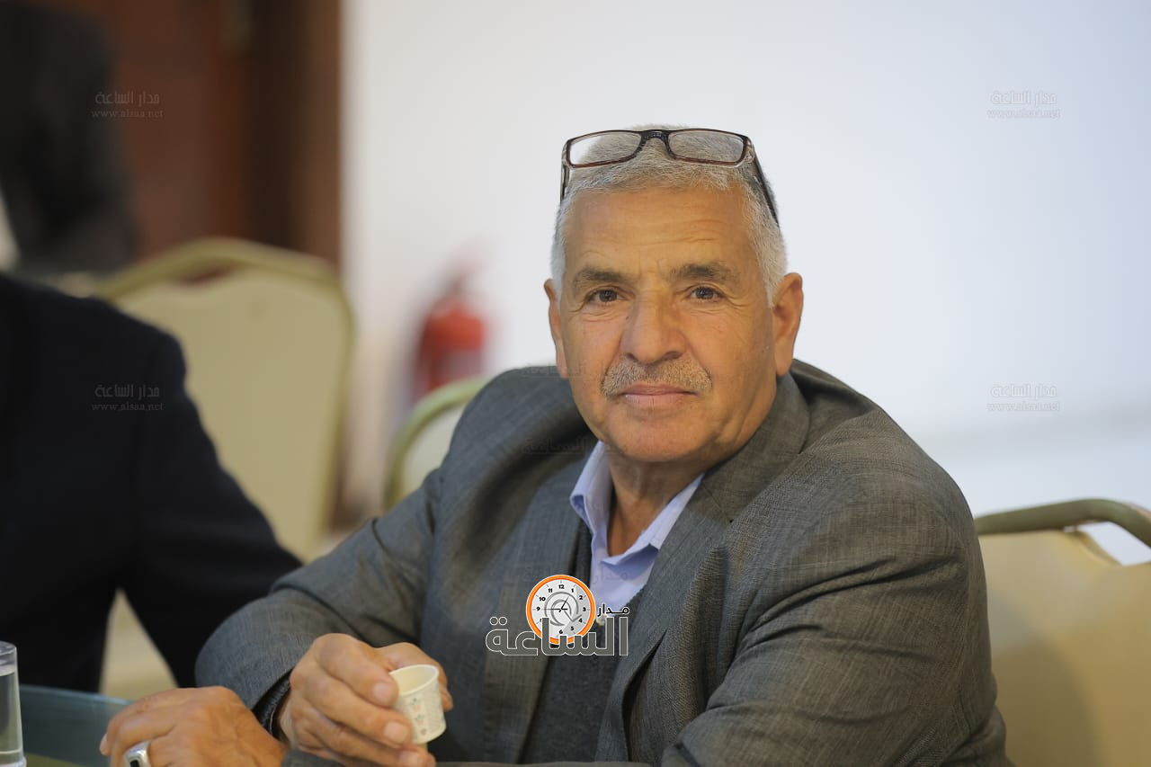 Madar Al-Saa Images 0.33757329385004575