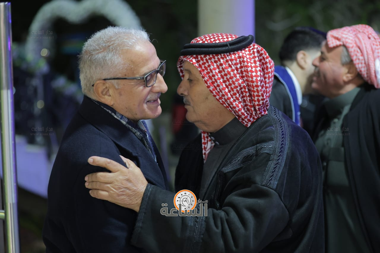 Madar Al-Saa Images 0.833534278308202