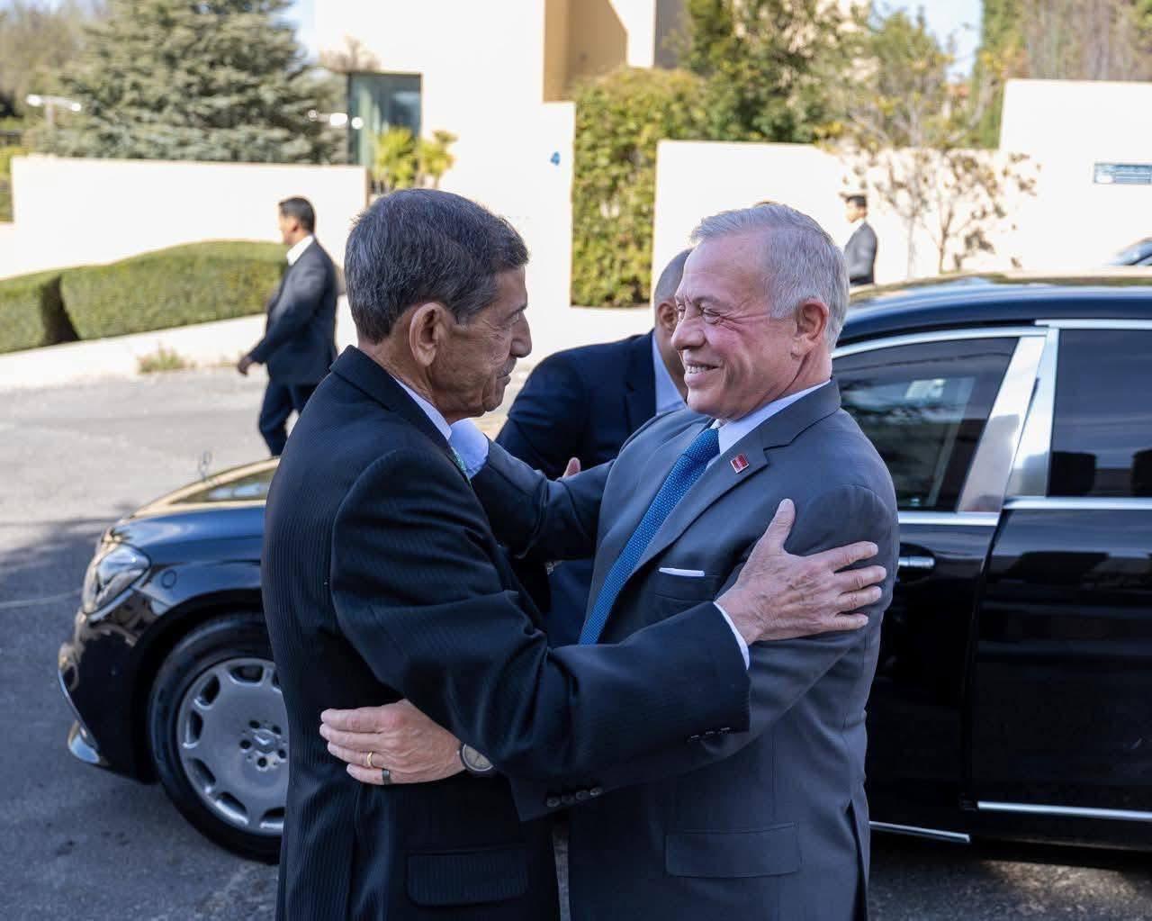 Madar Al-Saa Images 0.2241566827821978