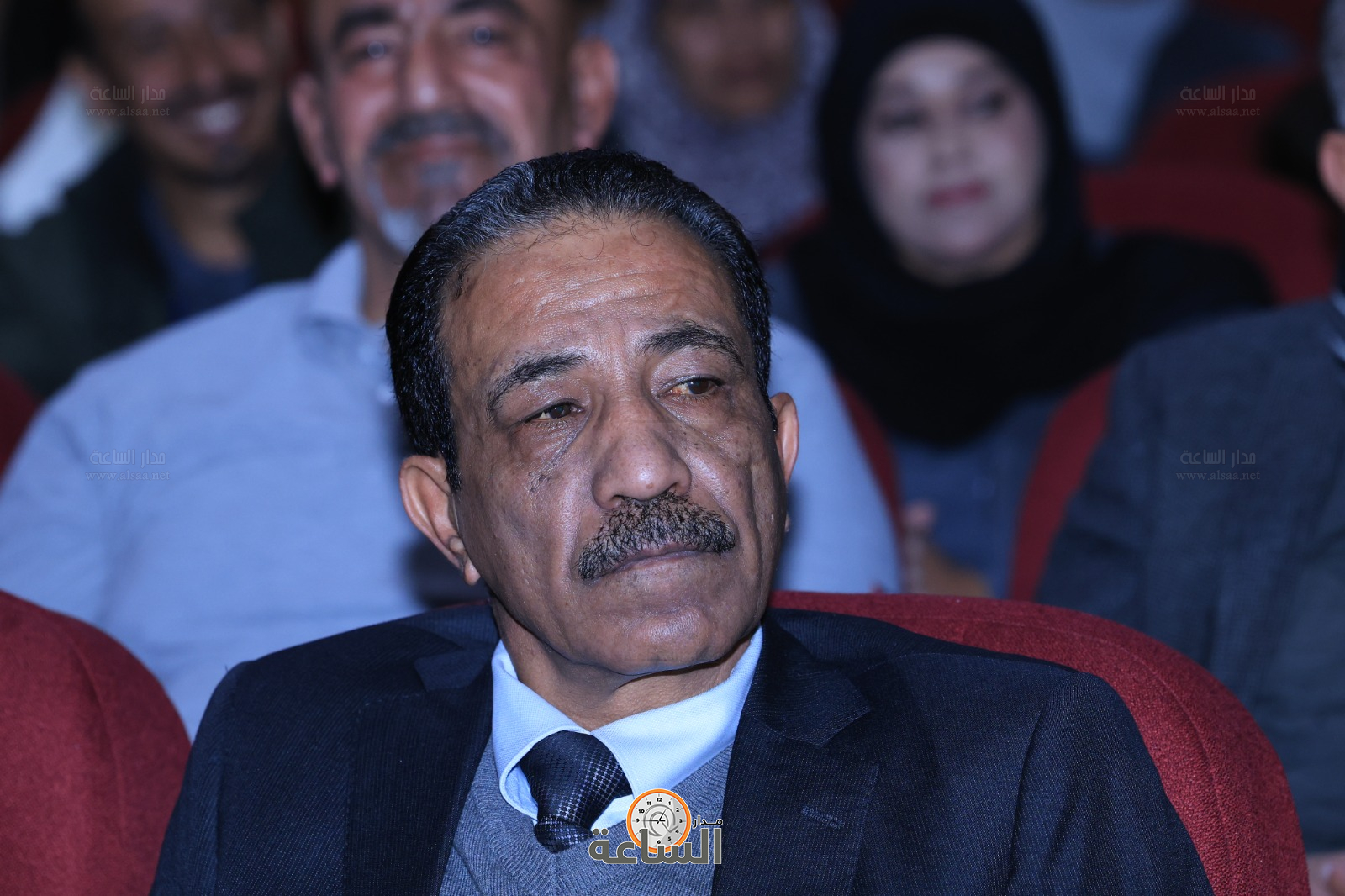 Madar Al-Saa Images 0.528705230608251