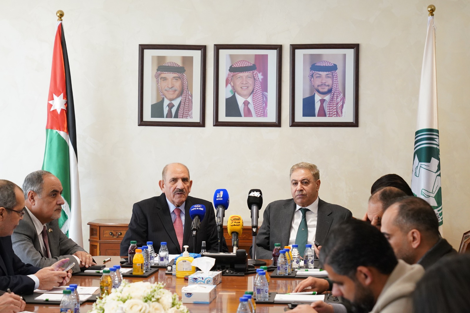 Madar Al-Saa Images 0.8120172417910034