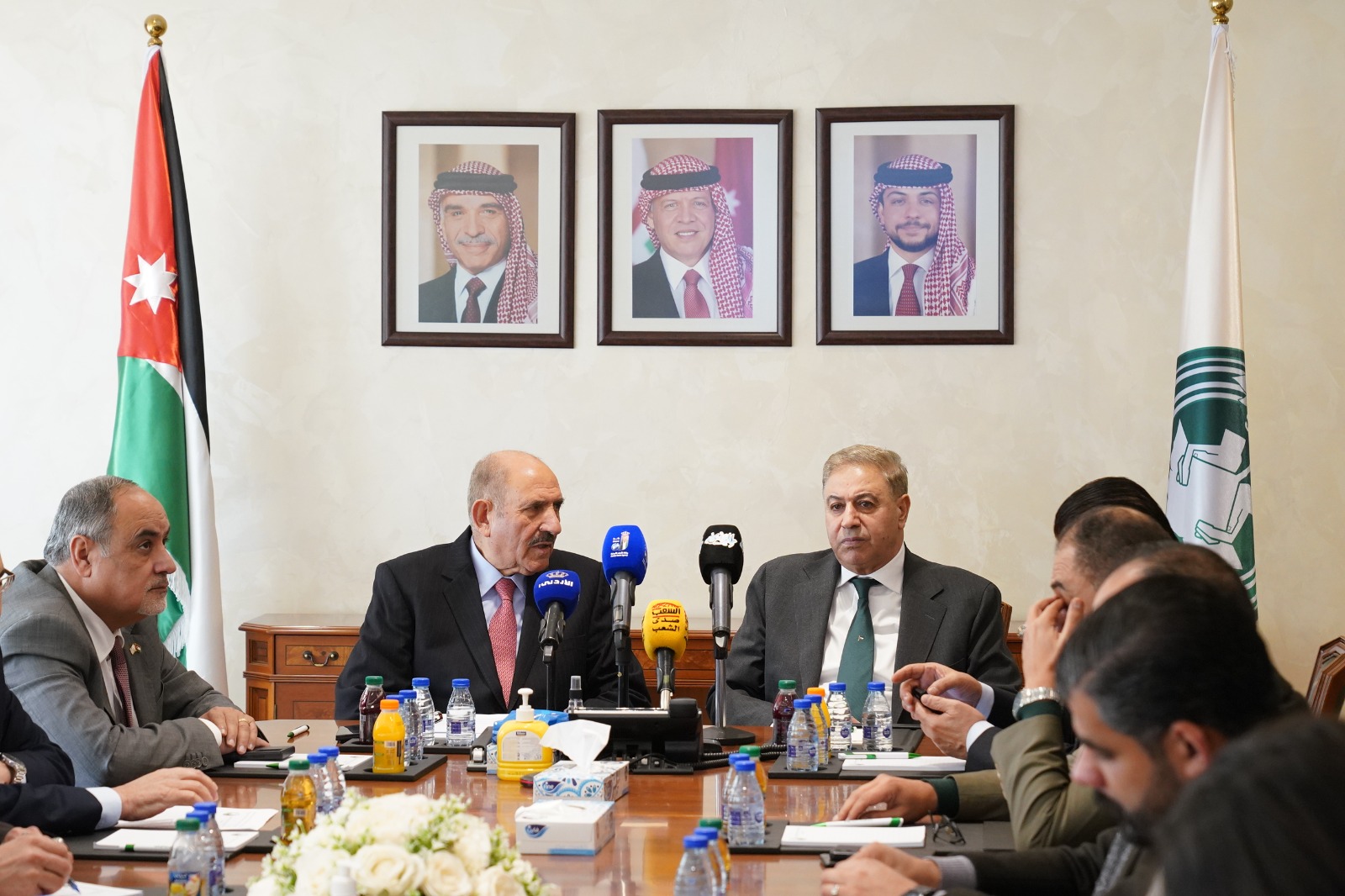 Madar Al-Saa Images 0.4456827023800919