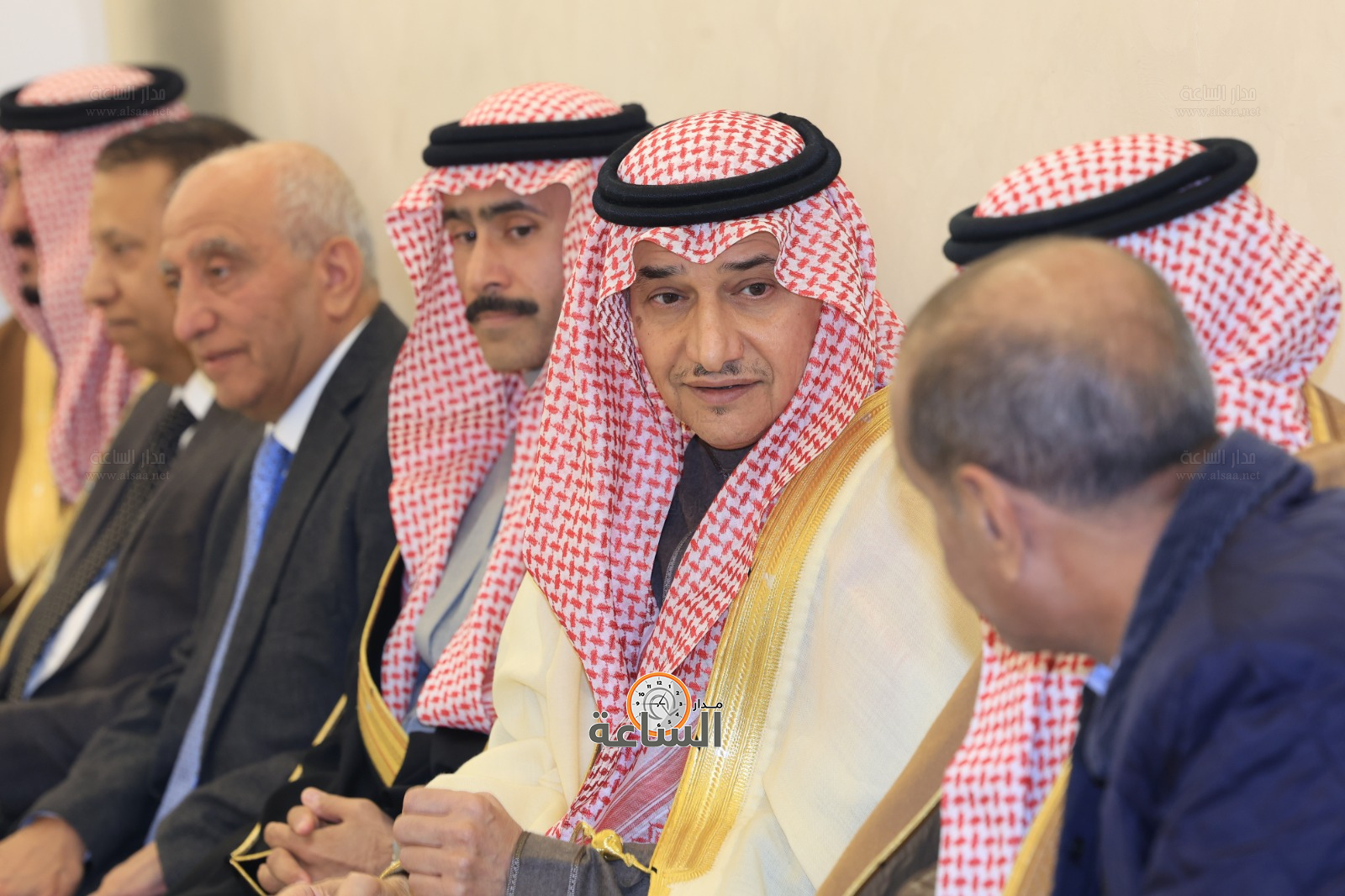 Madar Al-Saa Images 0.8886689591516215