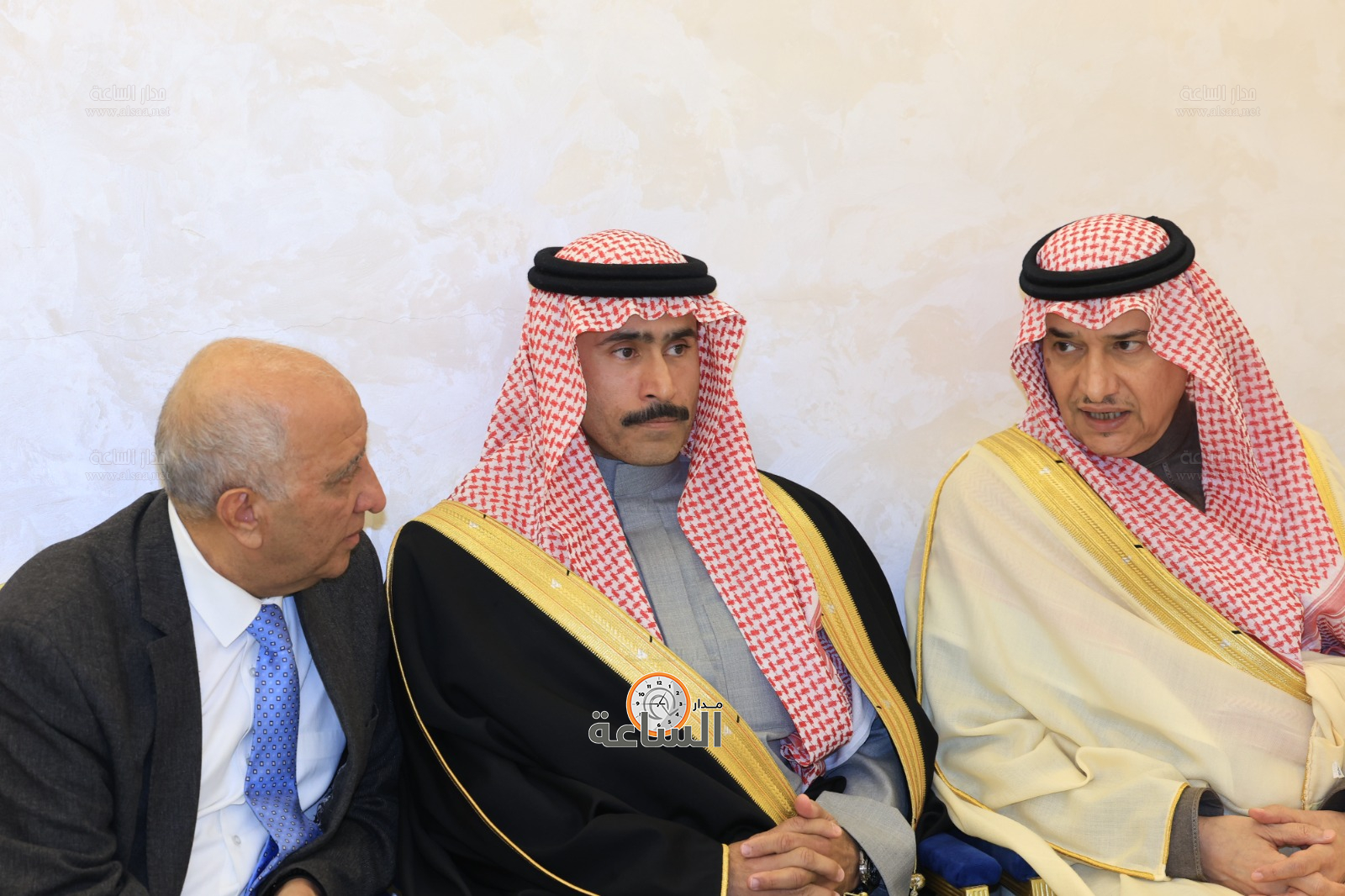 Madar Al-Saa Images 0.40968948322001164