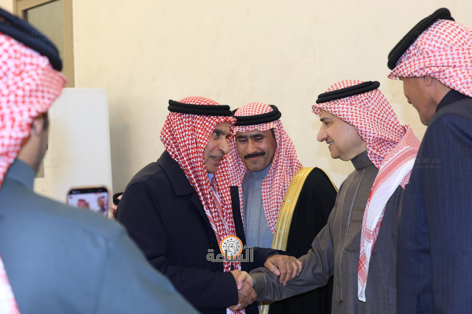 Madar Al-Saa Images 0.09022977260889142