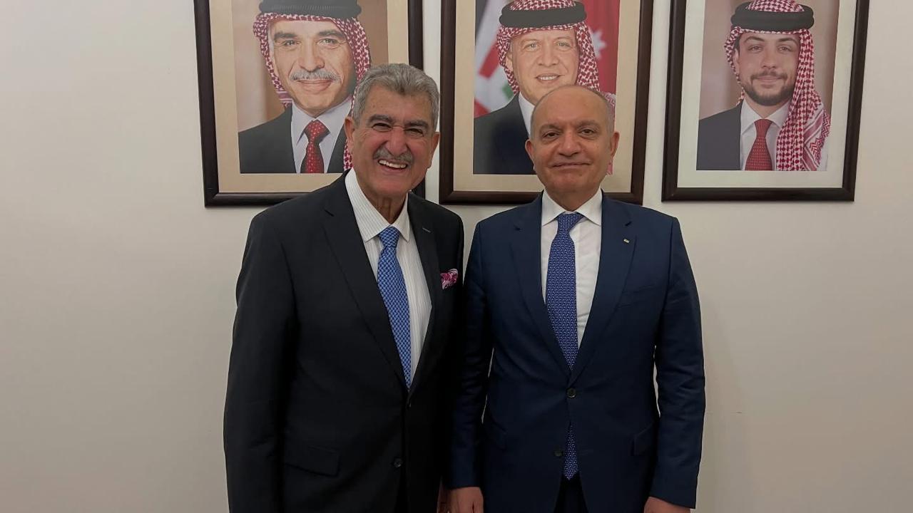 Madar Al-Saa Images 0.5464365172401268