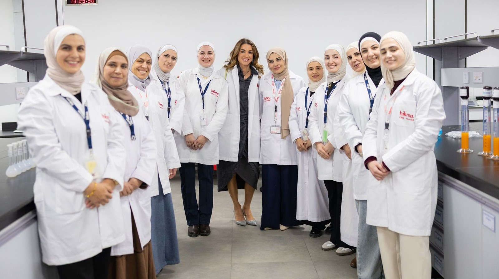 Madar Al-Saa Images 0.26084491474862026