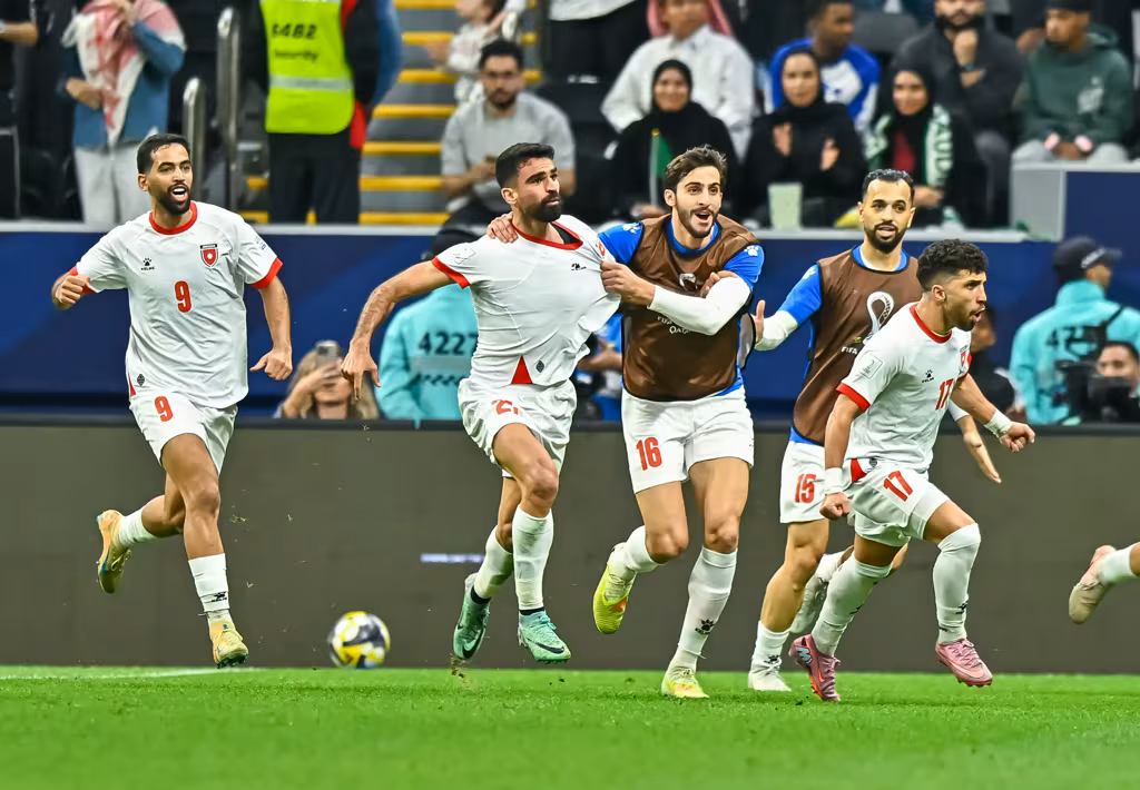 Madar Al-Saa Images 0.5165749505259178