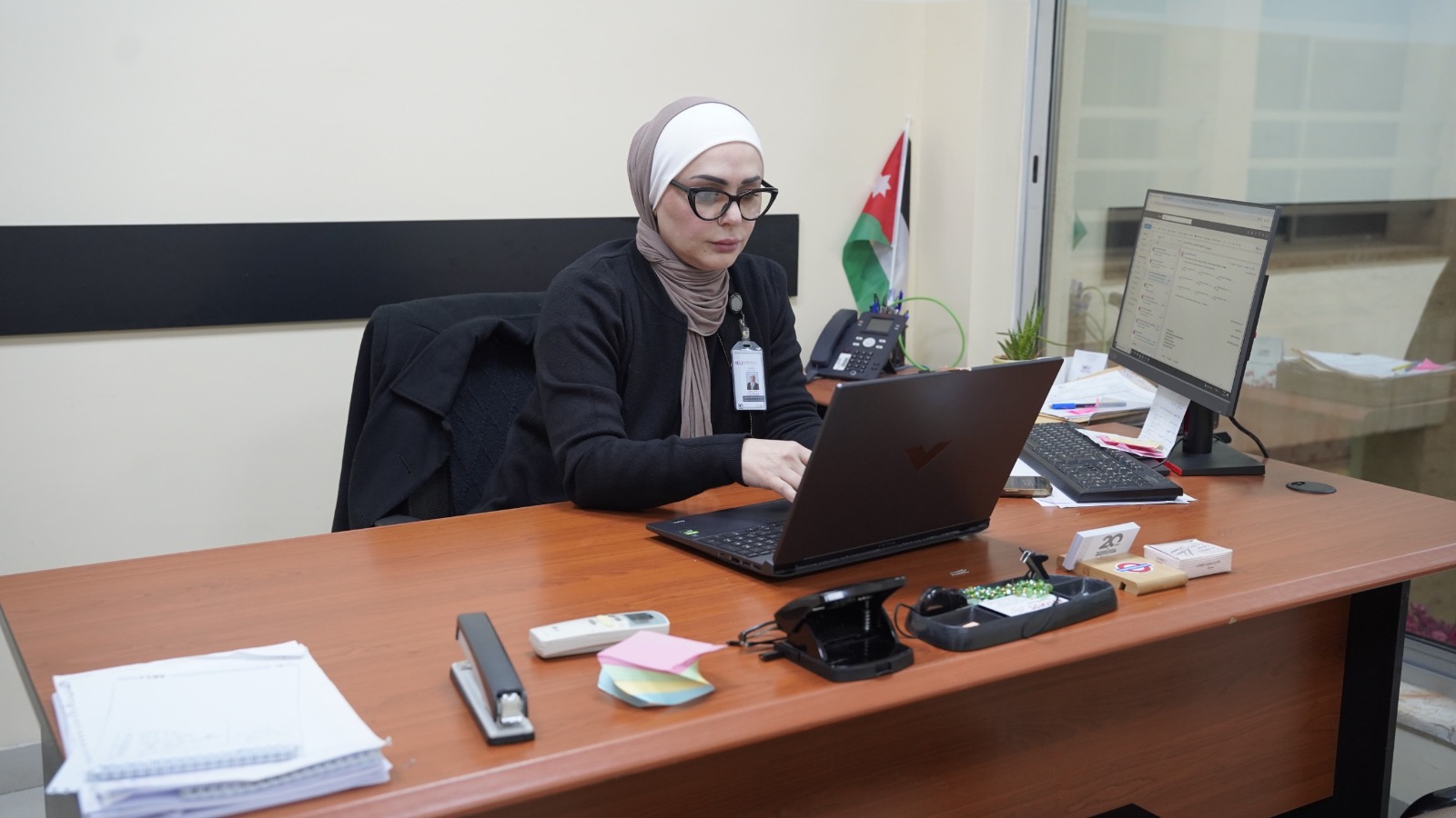 Madar Al-Saa Images 0.6140377240573235