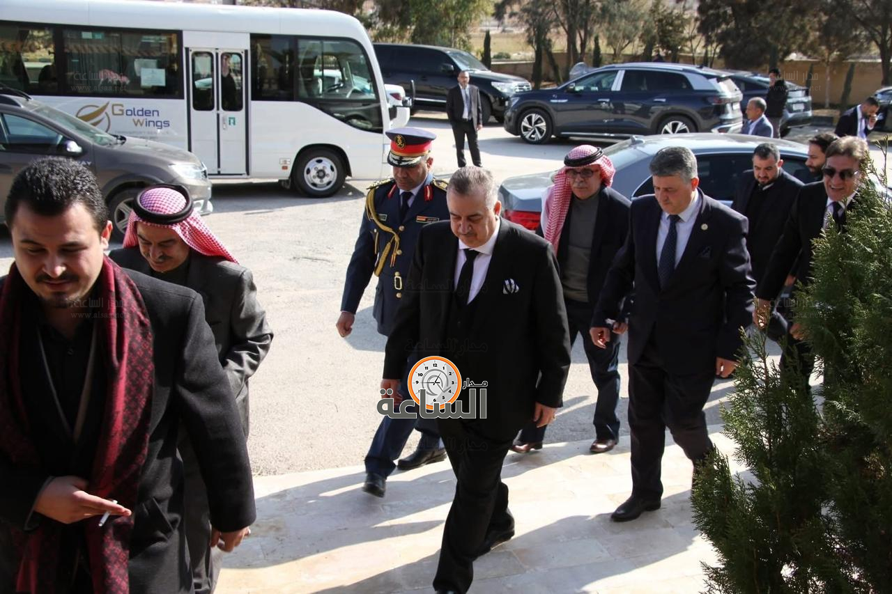 Madar Al-Saa Images 0.00465596218168729