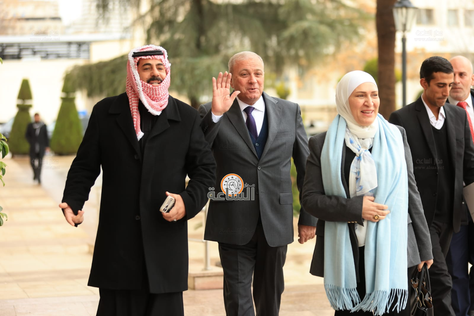 Madar Al-Saa Images 0.13575296711516327