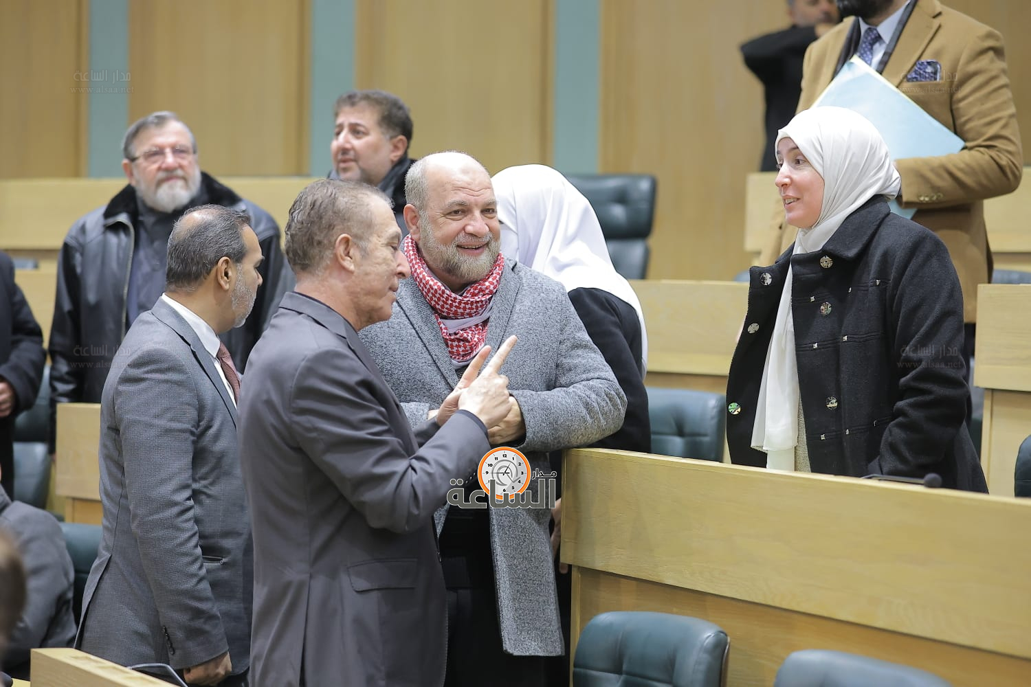 Madar Al-Saa Images 0.49779241944216346