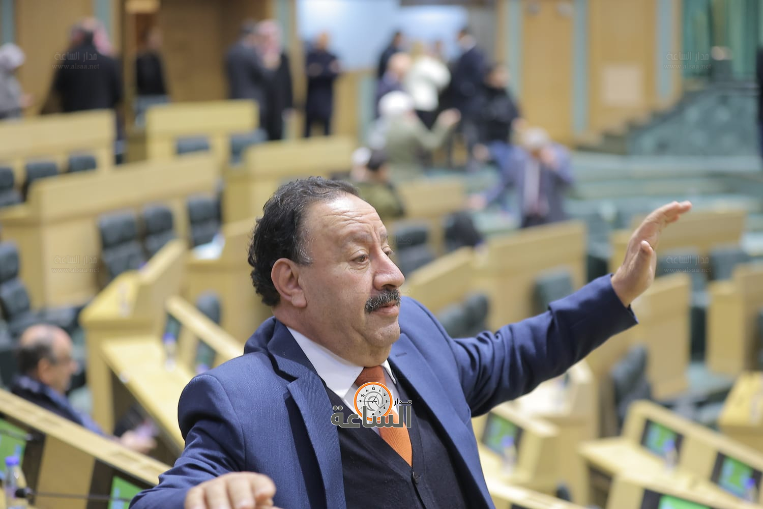 Madar Al-Saa Images 0.45150680008475186